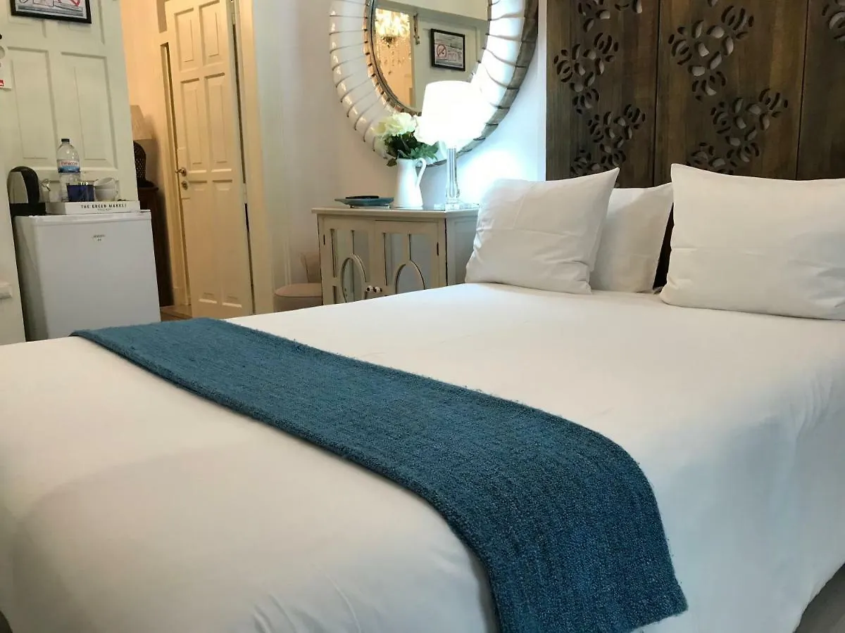 Lisbon Downtown Inn